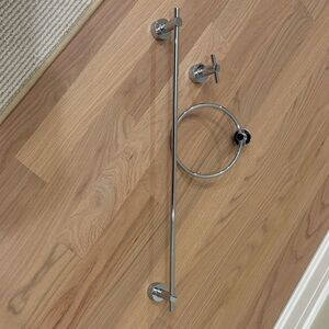 Gerber Chrome Finish Towel Bar and Ring Set